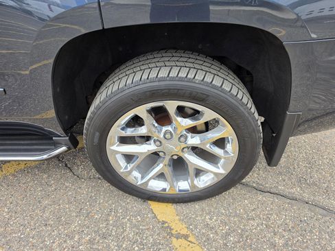 Used 2019 Chevrolet Tahoe Premier AWD/4WD image 34