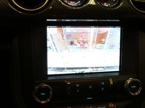 Used 2022 Ford Mustang Shelby GT500 w/ Carbon Fiber Track Pack image 26