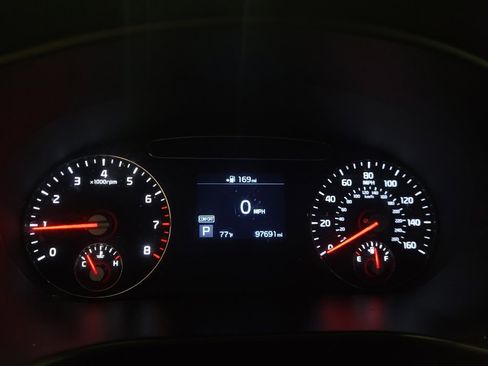 Used 2020 Kia Sorento LX AWD/4WD image 23