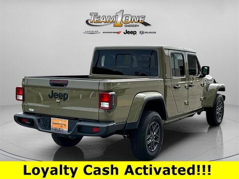 New 2025 Jeep Gladiator Sport image 6