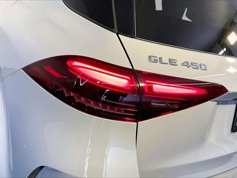 New 2026 Mercedes-Benz GLE 450 4MATIC image 5