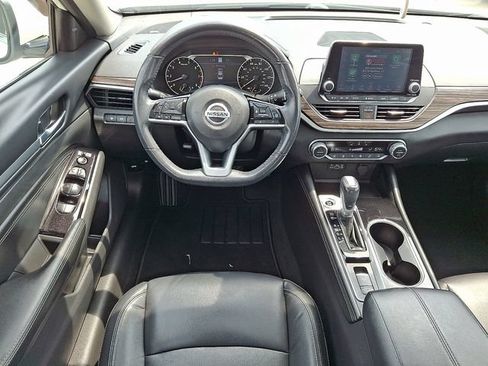 Used 2022 Nissan Altima 2.5 SL FWD image 12