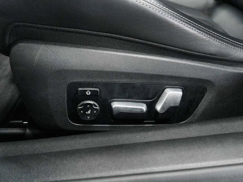 Used 2022 BMW M4 xDrive Competition w/ Executive Package image 35