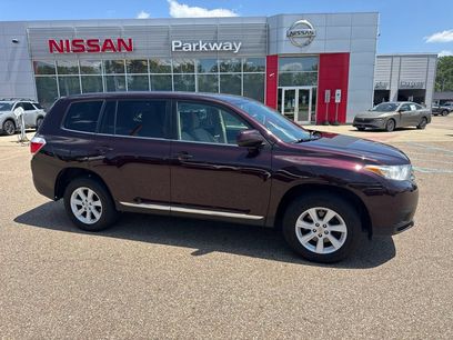 Used 2013 Toyota Highlander FWD w/ Cold Weather Pkg