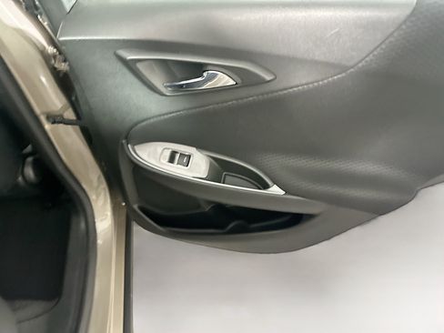 Used 2024 Chevrolet Malibu LT image 28