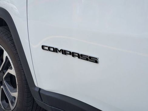 Used 2023 Jeep Compass Limited AWD/4WD image 31