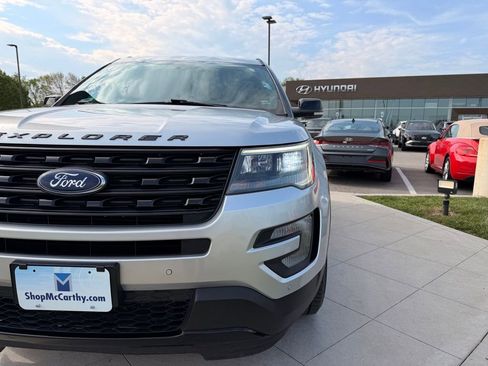 Used 2017 Ford Explorer Sport AWD/4WD image 16