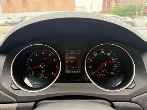 Used 2017 Volkswagen Jetta SE FWD image 11