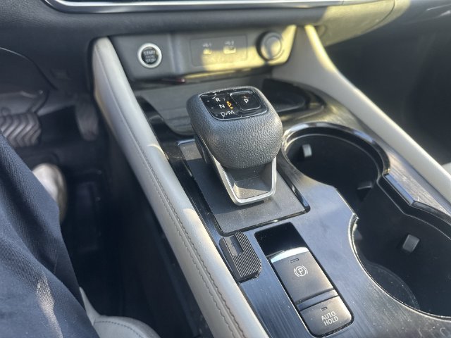 Used 2023 Nissan Rogue SL AWD/4WD image 32