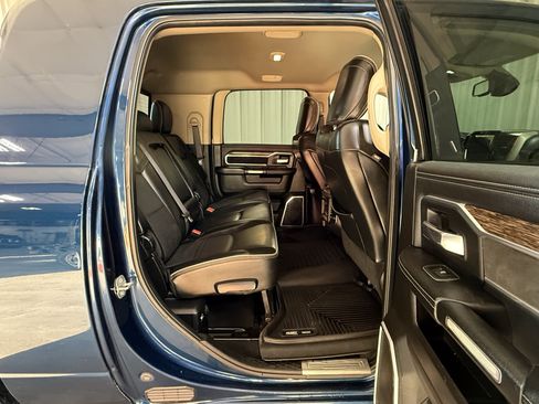 Used 2019 RAM 2500 Laramie image 7