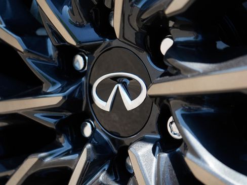 Certified 2026 INFINITI QX80 Autograph AWD/4WD image 7