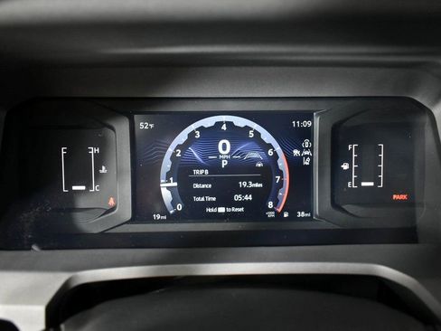 Certified 2025 Toyota Tacoma SR5 image 27