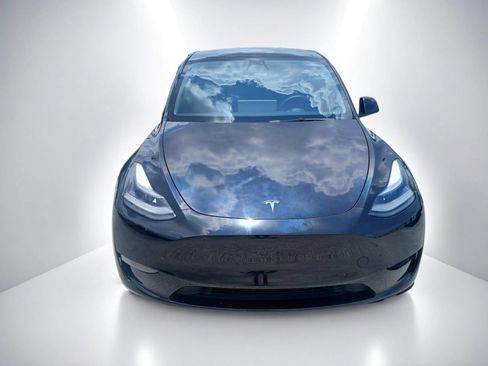 Used 2022 Tesla Model Y Performance AWD/4WD image 3