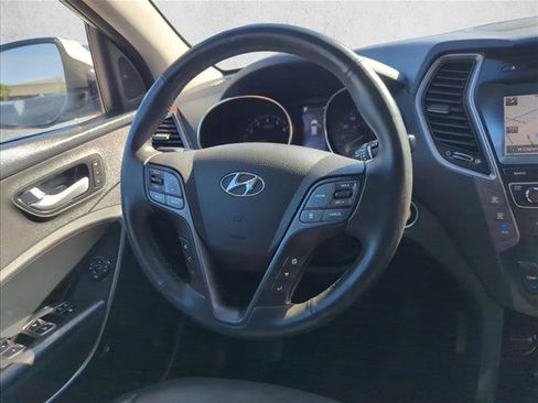 Used 2017 Hyundai Santa Fe Limited image 28