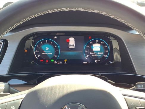 Used 2024 Volkswagen Atlas Cross Sport SE image 21