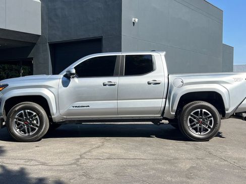 Used 2026 Toyota Tacoma TRD Sport RWD image 7