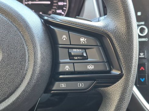 Used 2025 Subaru Crosstrek 2.5i Premium AWD/4WD image 22