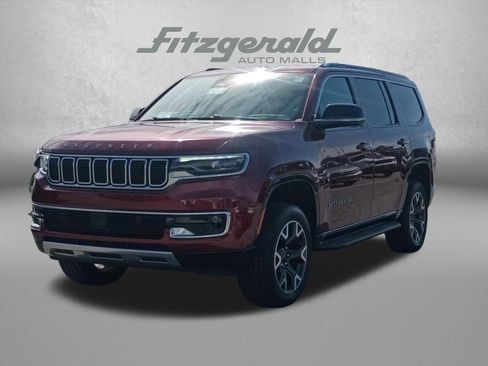 Used 2024 Jeep Wagoneer Series III image 2