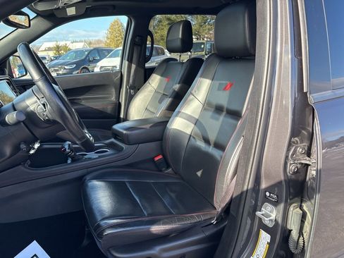 Used 2024 Dodge Durango GT image 9