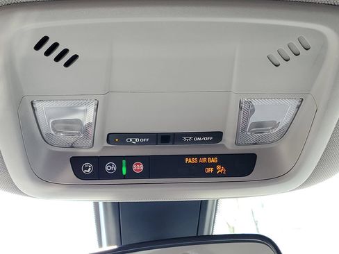 Used 2022 Chevrolet Malibu LT FWD image 27