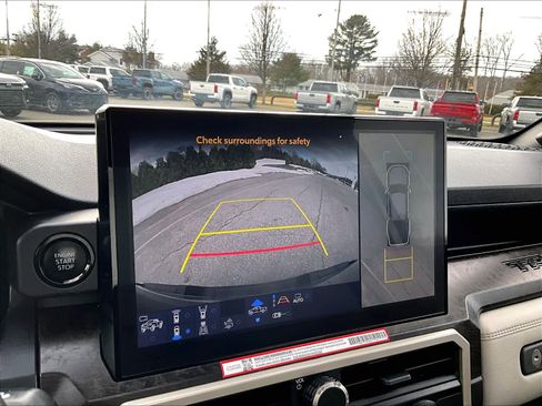 Used 2024 Toyota Tacoma Limited w/ Limited Package (LT) image 19