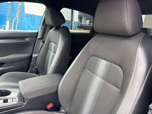 Used 2025 Honda Civic Sport image 25
