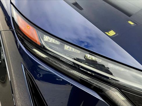 Used 2023 Nissan Ariya FWD image 26