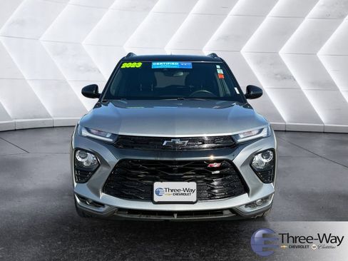 Certified 2023 Chevrolet TrailBlazer RS w/ Sun and Liftgate Package image 8