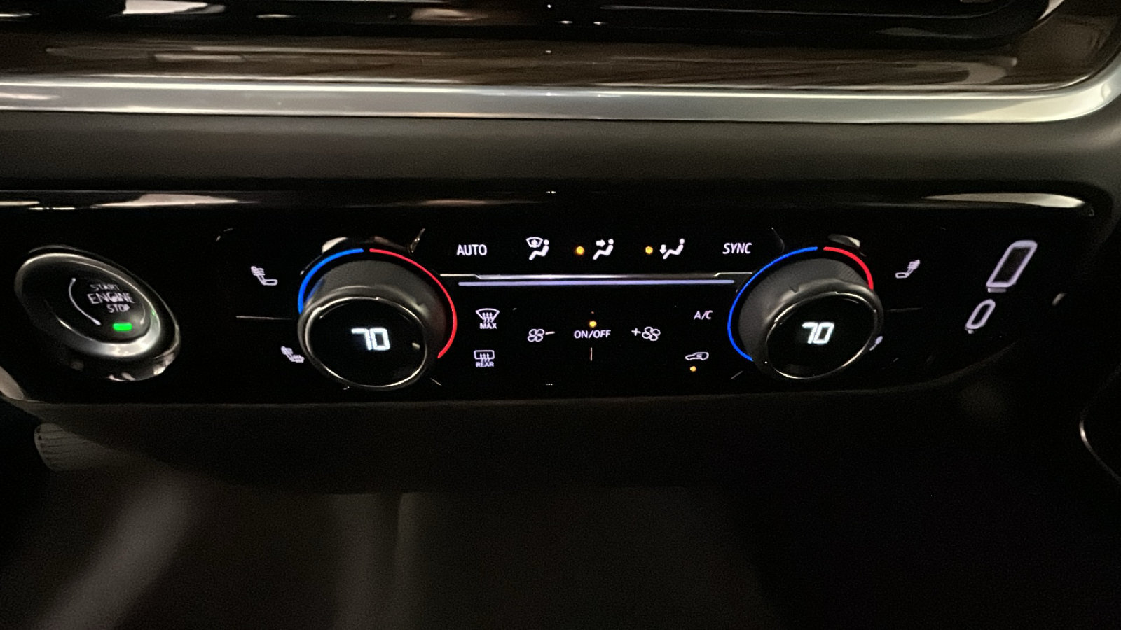 Used 2024 Chevrolet Silverado 1500 LT AWD/4WD image 26
