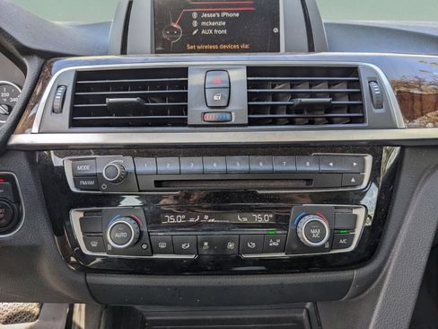 Used 2017 BMW 320i Sedan image 22