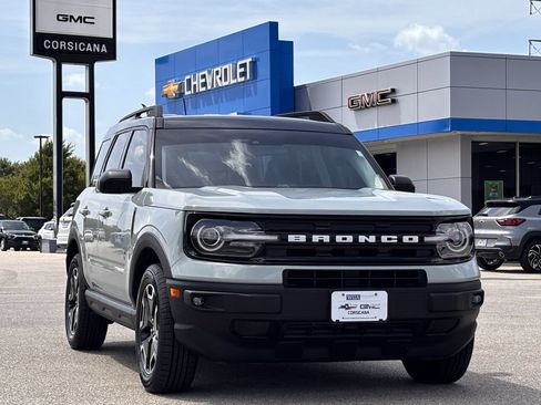 Used 2021 Ford Bronco Sport Outer Banks AWD/4WD image 2