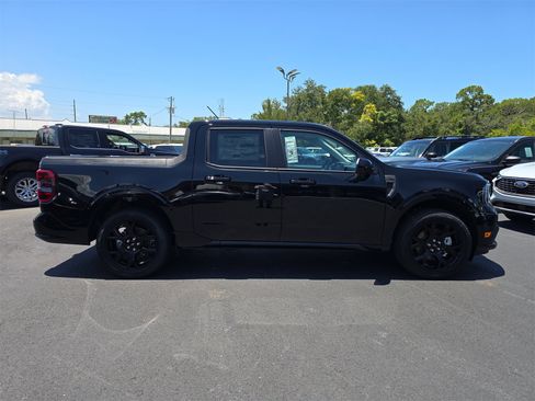 New 2025 Ford Maverick Lobo image 3