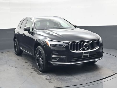 Used 2022 Volvo XC60 B5 Inscription w/ Advanced Package image 1