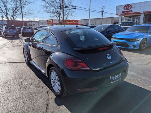 Used 2019 Volkswagen Beetle 2.0T S image 8