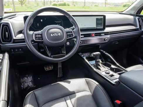Certified 2025 Kia Sorento SX image 7