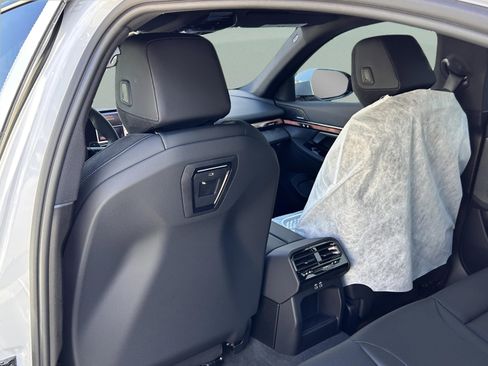 New 2026 BMW 540i xDrive w/ Executive Package image 27