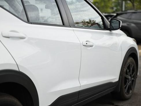 Used 2024 Nissan Kicks SV FWD image 6