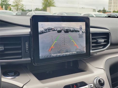 Certified 2023 Ford Explorer XLT w/ Equipment Group 202A image 20