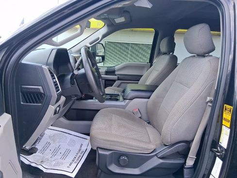 Used 2017 Ford F250 XLT w/ FX4 Off-Road Package AWD/4WD image 12