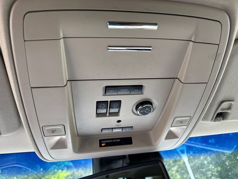 Used 2019 GMC Yukon SLT w/ Open Road Package AWD/4WD image 26