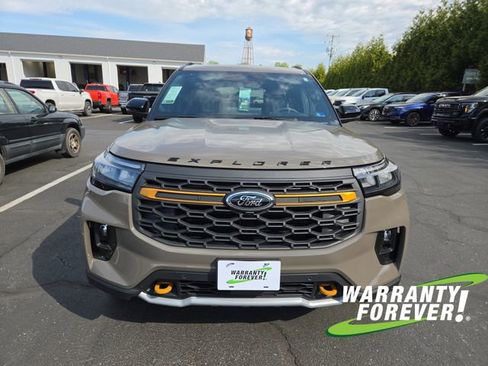 Used 2026 Ford Explorer Tremor w/ Tremor Ultimate Package AWD/4WD image 2