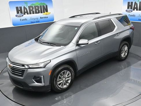 Used 2023 Chevrolet Traverse LT FWD image 25