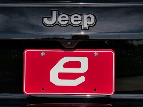 New 2026 Jeep Compass Latitude image 43