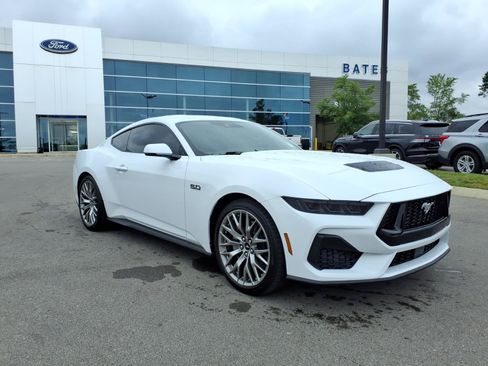 Certified 2026 Ford Mustang GT Premium RWD image 1
