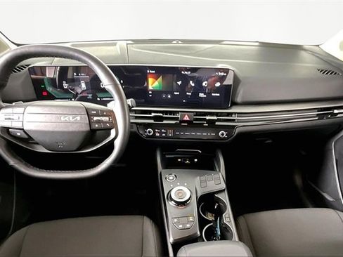 Certified 2026 Kia Sportage LX image 7