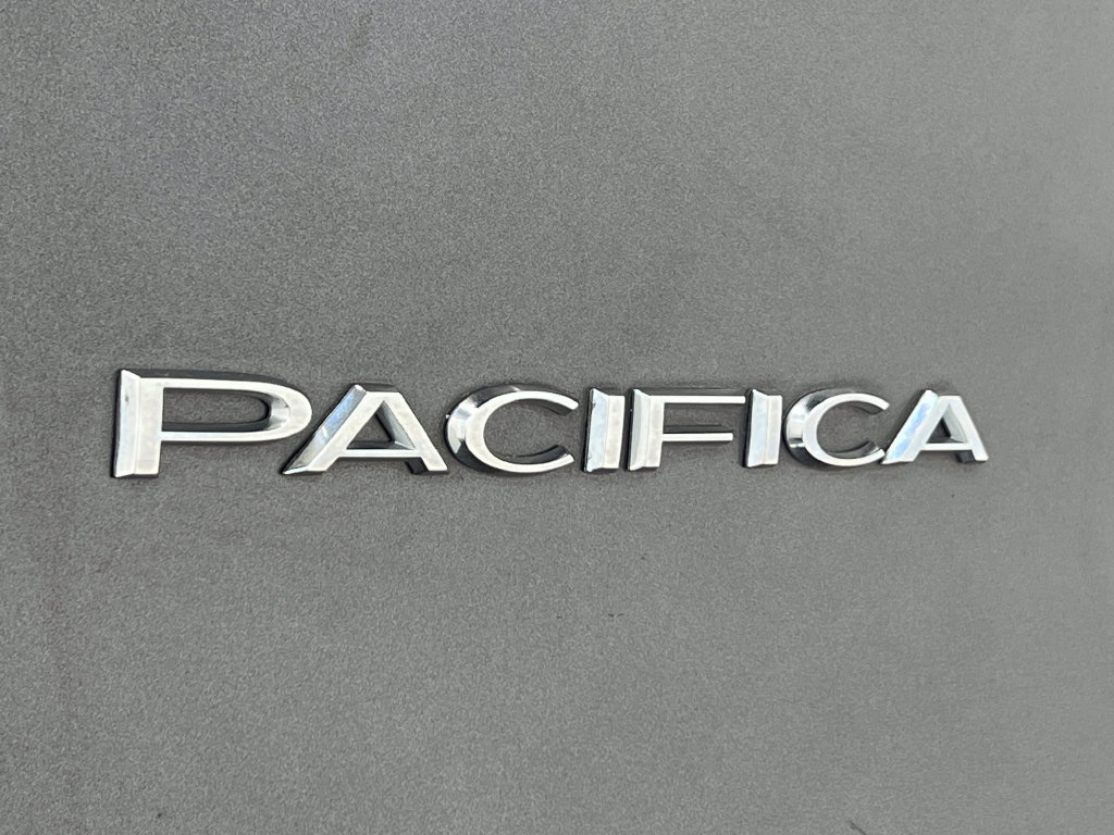 Used 2021 Chrysler Pacifica Limited FWD image 46