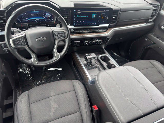 Certified 2024 Chevrolet Silverado 1500 RST w/ Convenience Package II AWD/4WD image 11