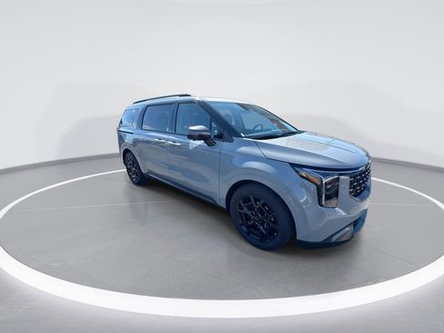 New 2026 Kia Carnival SX image 2