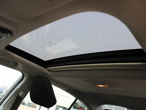 Used 2021 Subaru Legacy Premium image 23