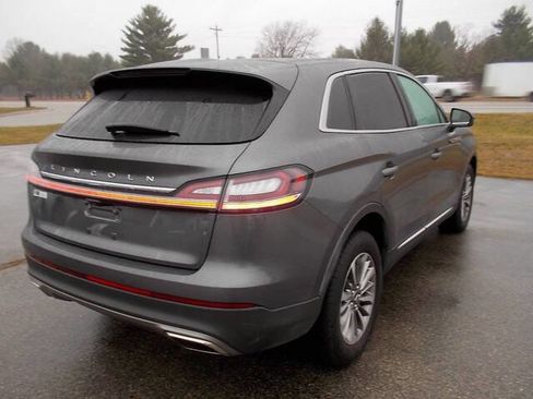 Used 2021 Lincoln Nautilus Reserve image 5